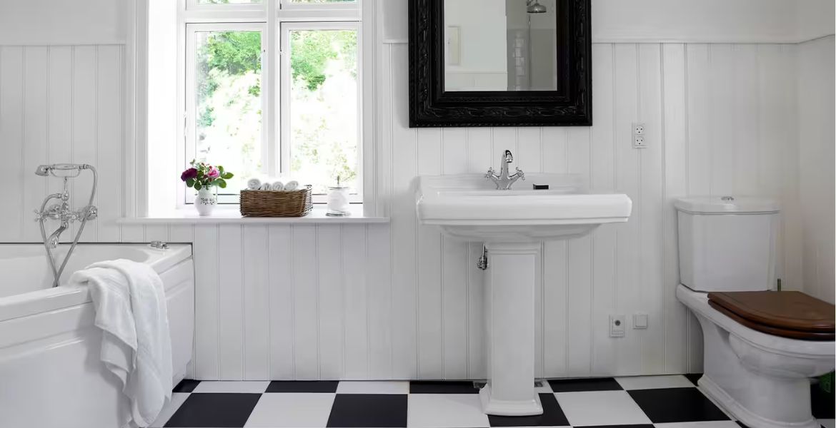 Exploring the Pros and Cons of Pedestal Sinks